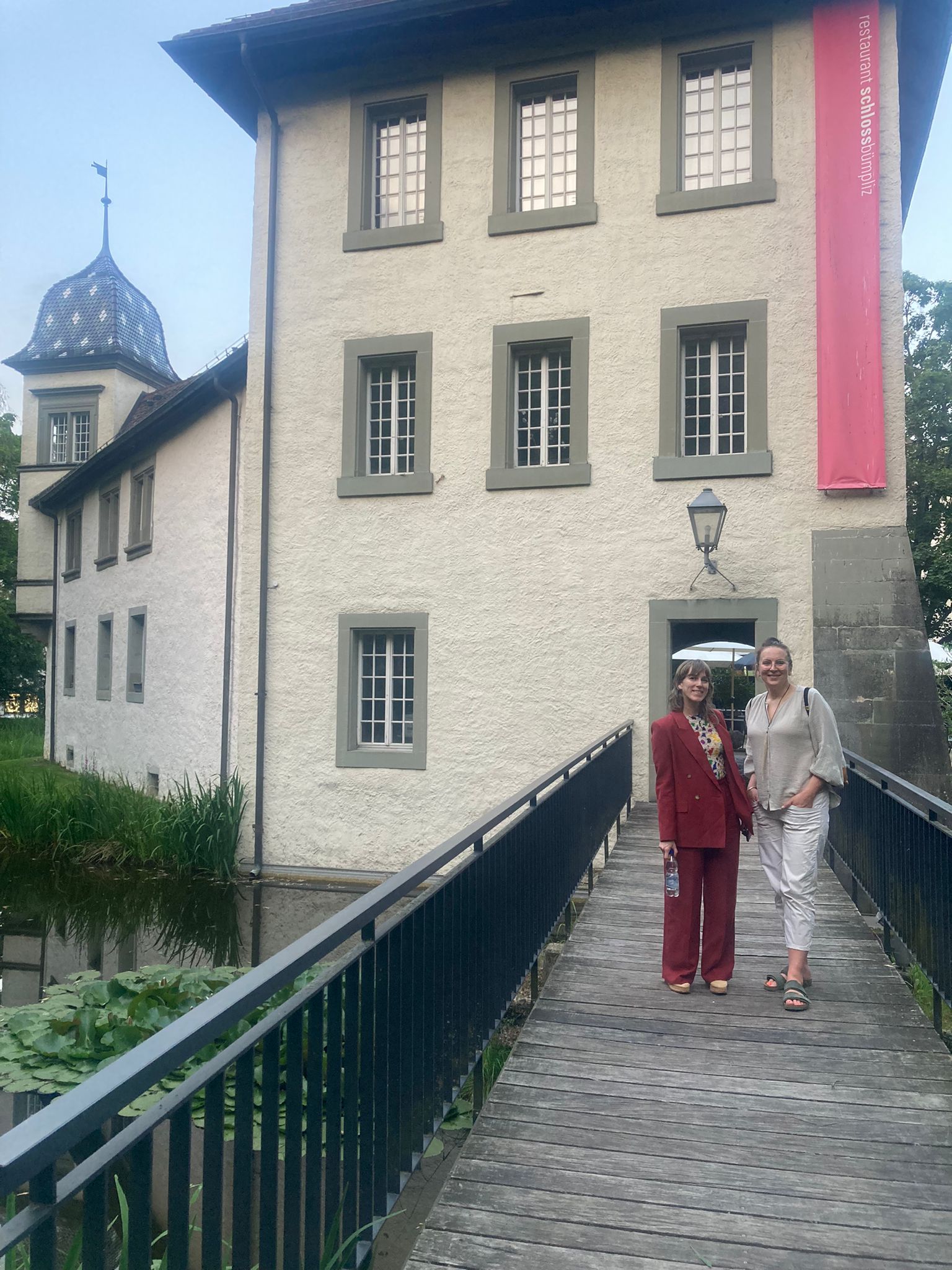 Megan Metcalf w Hanna Holling in Bern Switzerland